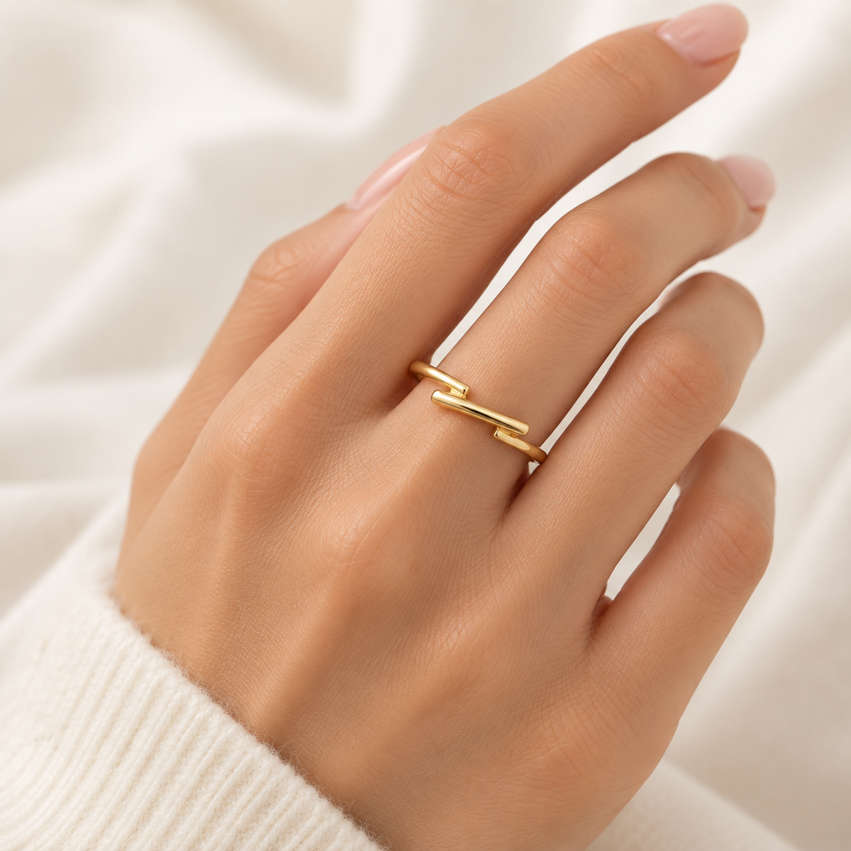 Graceful Bond Ring