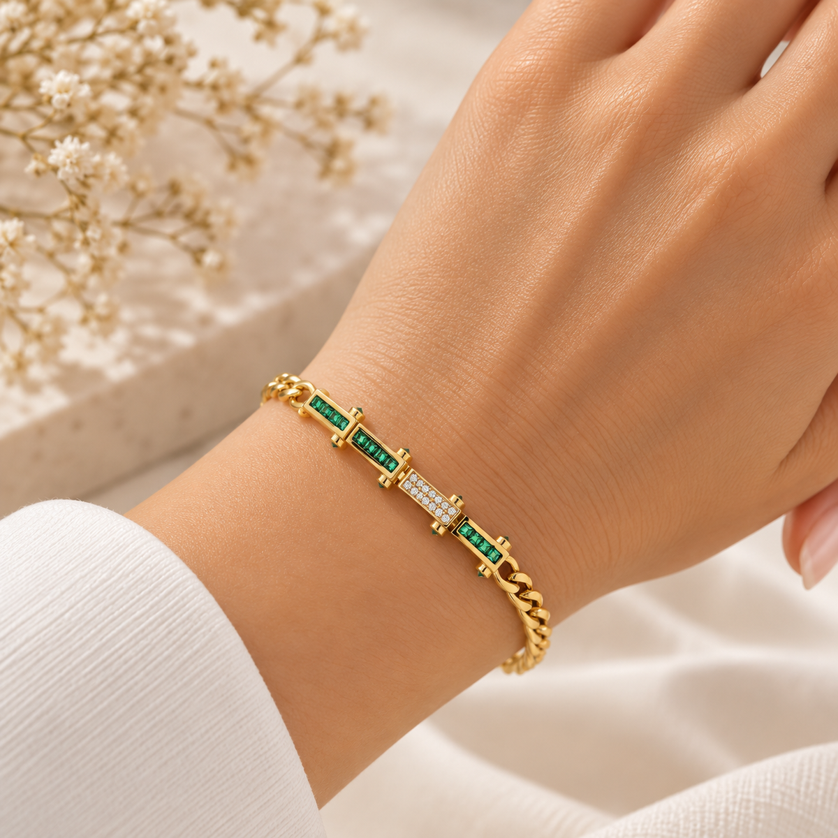 Green Whisper Armband