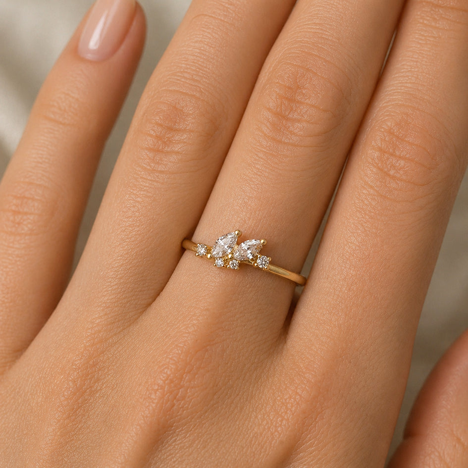 Avelis Ring
