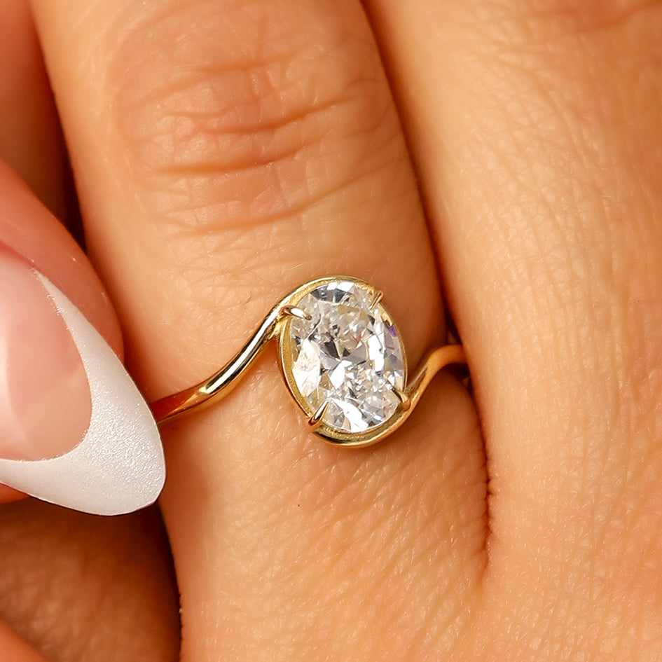 Soléa Curve Ring