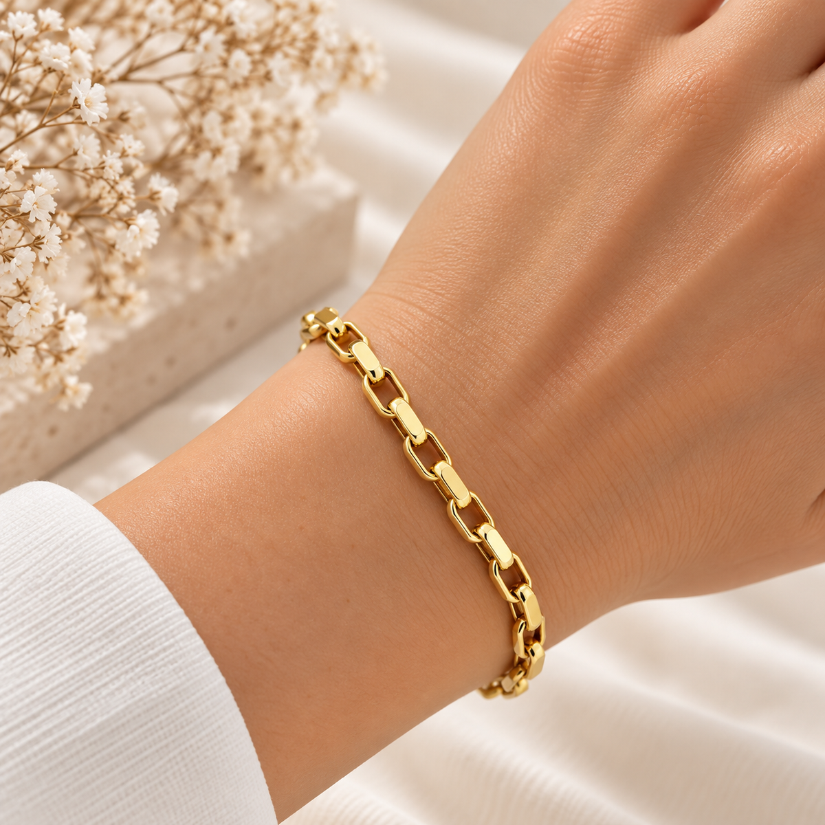 Lattice Charm Armband