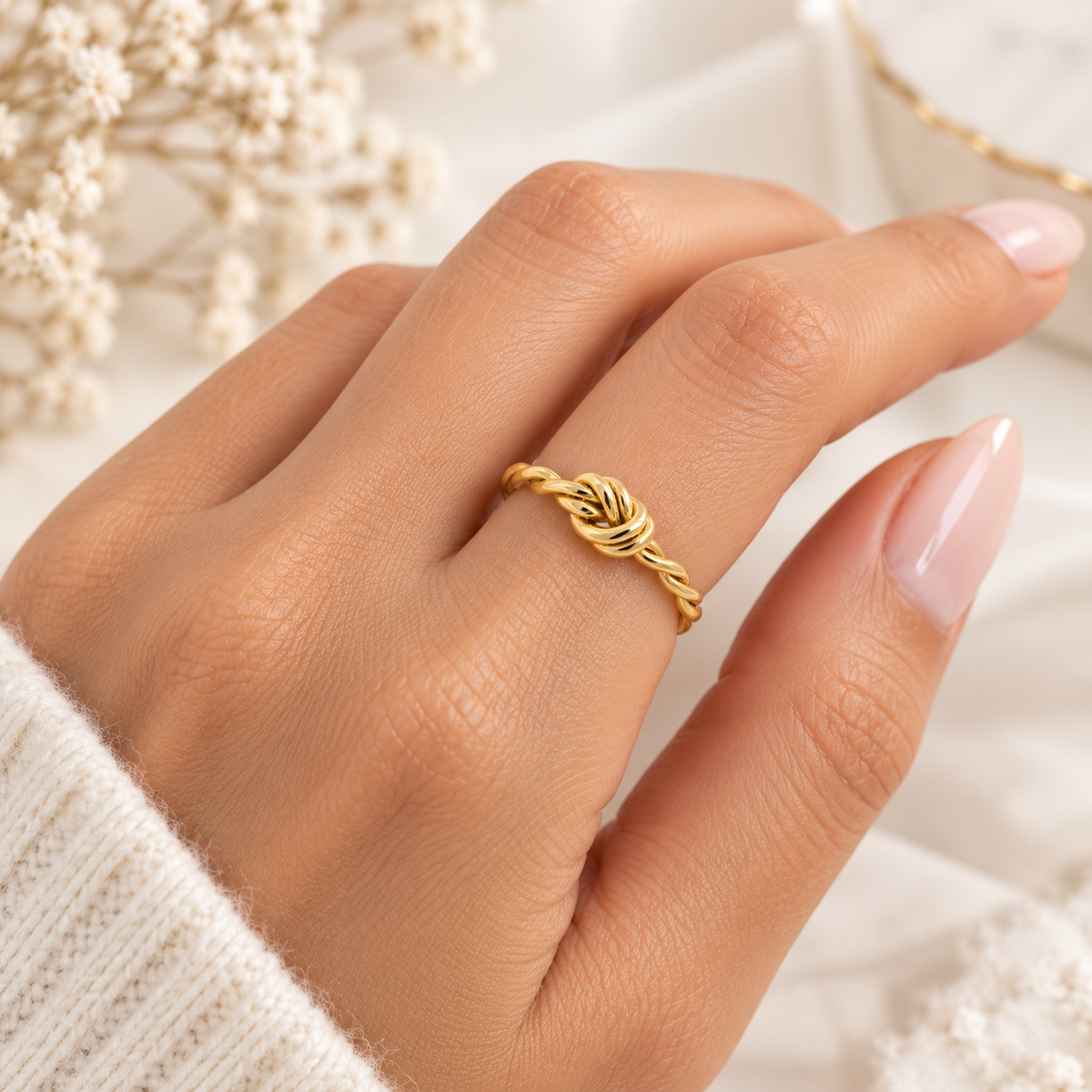 Golden Knot Ring