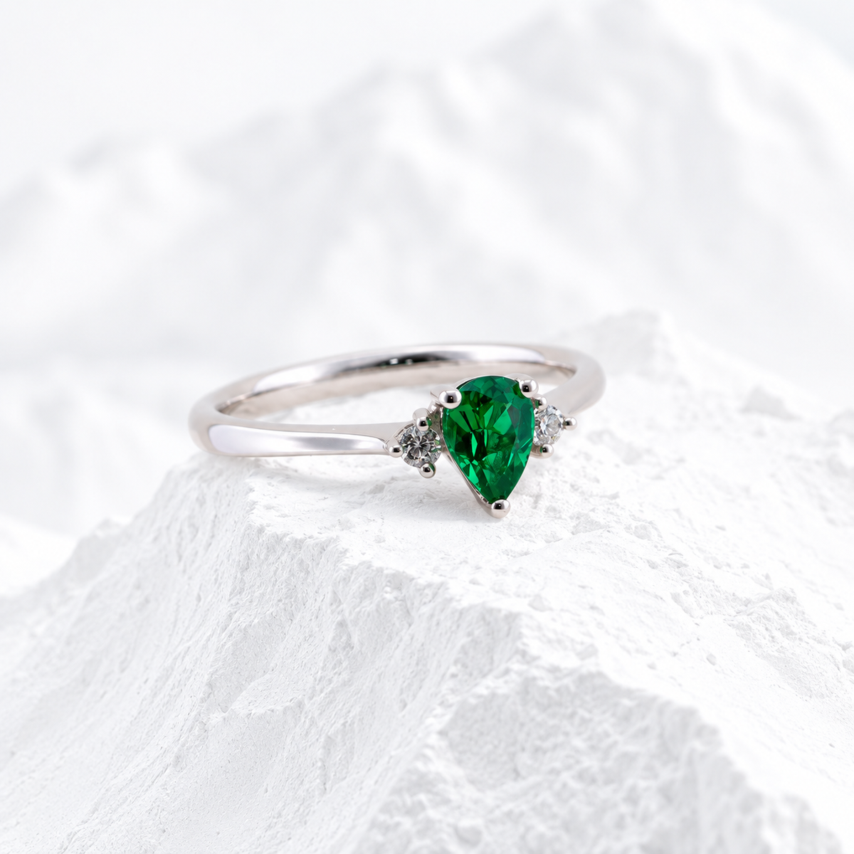 Emerald Grace Ring