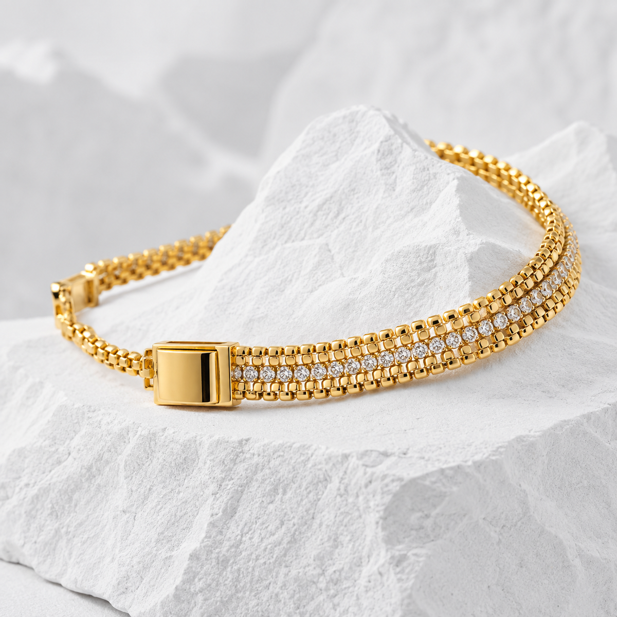 Golden Tennis Line Armband