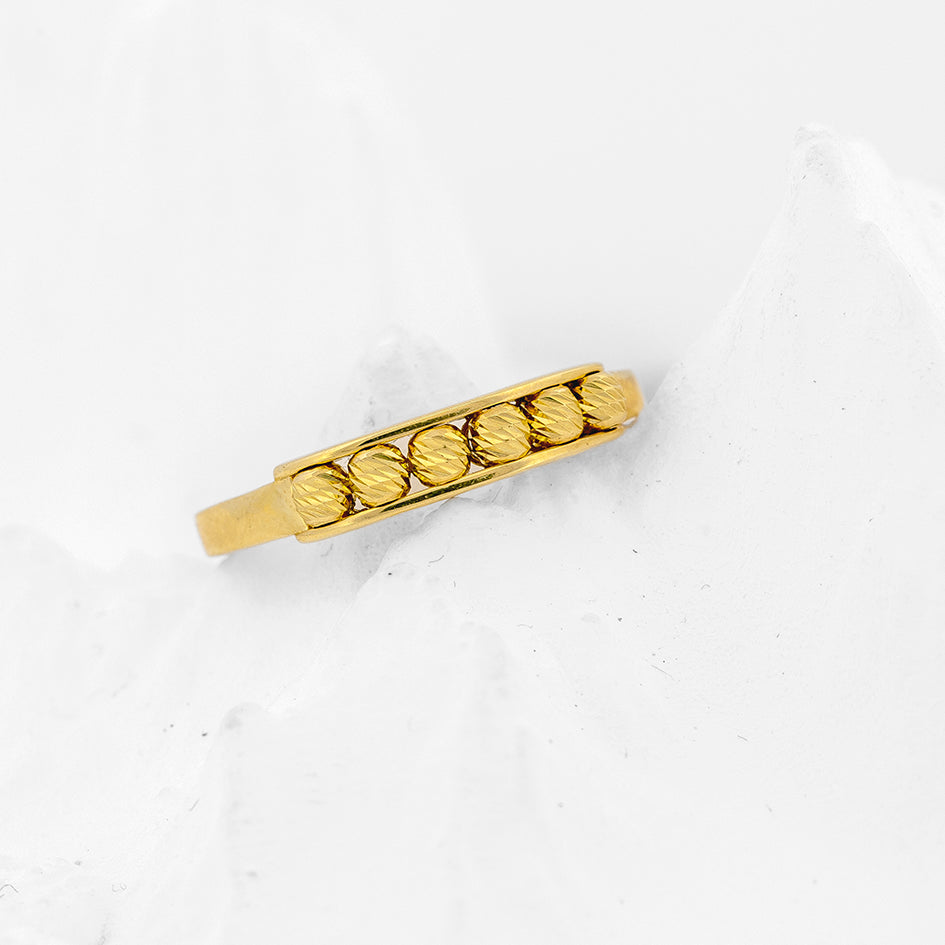 Dorika Line Ring