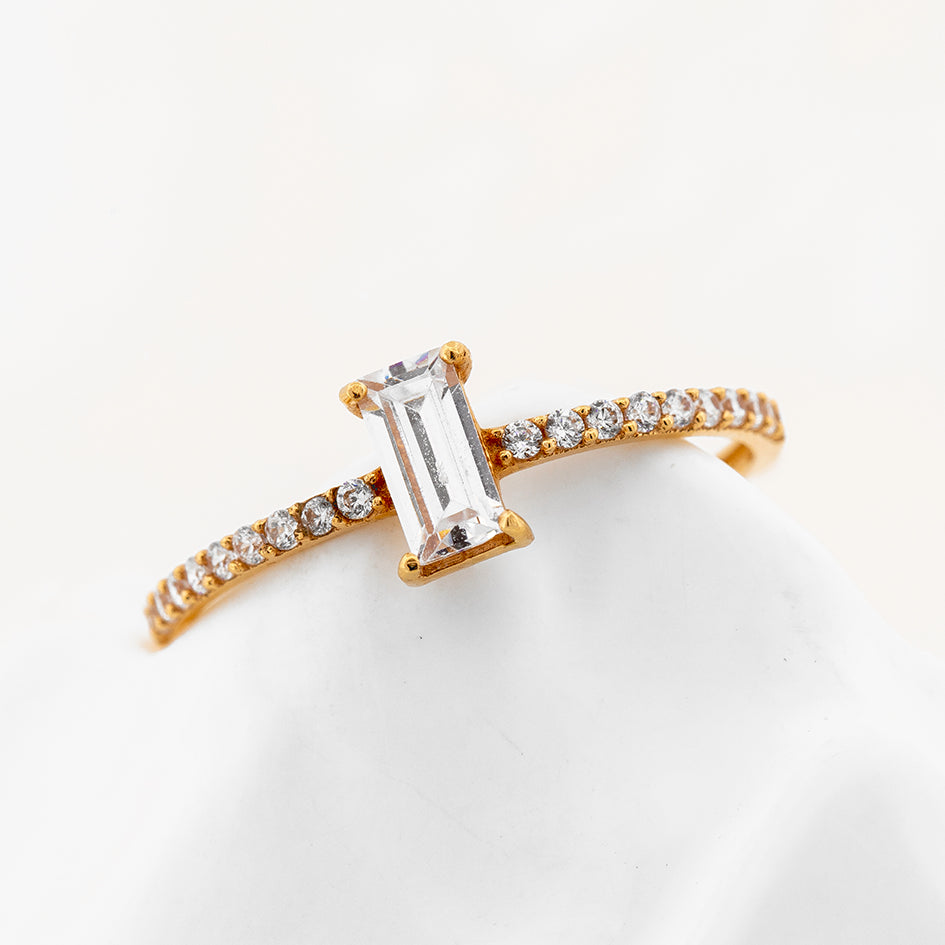 Lumi Baguette Ring
