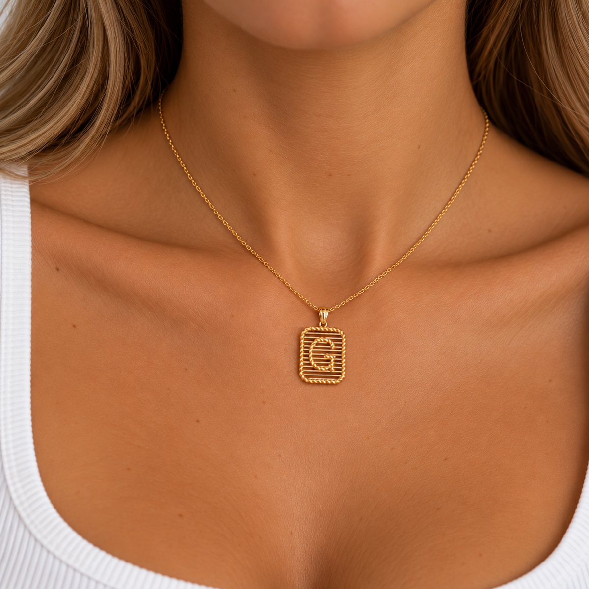Golden Initial Halskette