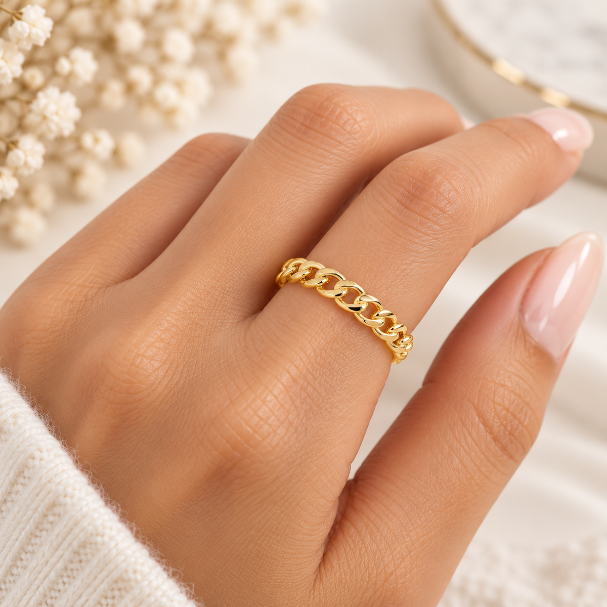 Golden Link Ring